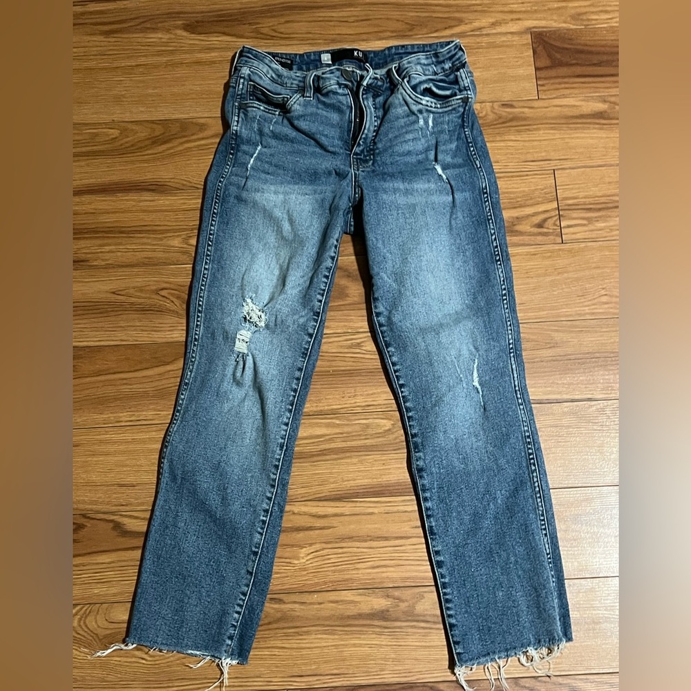 Kut from the Kloth Straight Leg Distressed Jeans Raw Hem sz 6